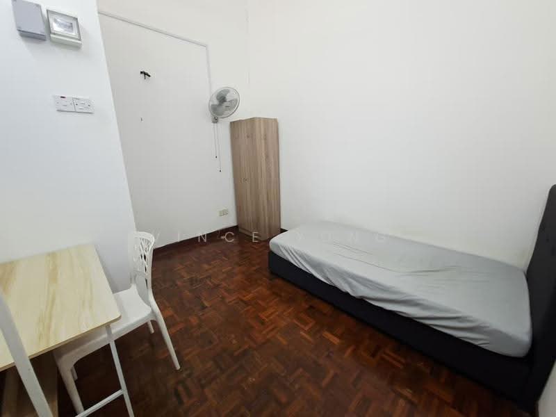 Rumah Teres 2-Tingkat untuk Disewa di Bandar Utama (Selangor) - Vince Yong - Bedroom - PropertyGuru.com.my
