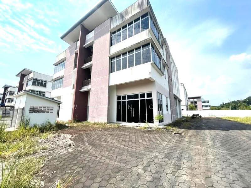 Semi-D Factory for Rent in Iskandar Puteri (Nusajaya) (Johor) - SIEW CHIN CHANG - Exterior - PropertyGuru.com.my