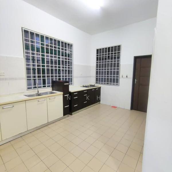Semi-Detached House for Rent in Bandar Tasek Mutiara (Simpang Ampat) - Ann Khor - Kitchen - PropertyGuru.com.my