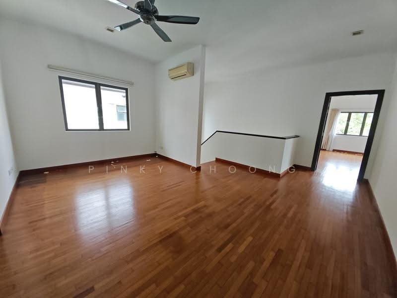 Bungalow House for Rent in Valencia (Sungai Buloh) - Pinky Choong - Living Room - PropertyGuru.com.my