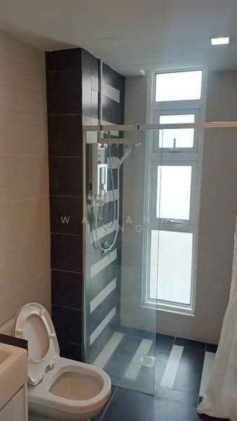 Pangsapuri untuk Disewa di Central Residence @ Sungai Besi - Wai Ann Teng - Bathroom - PropertyGuru.com.my