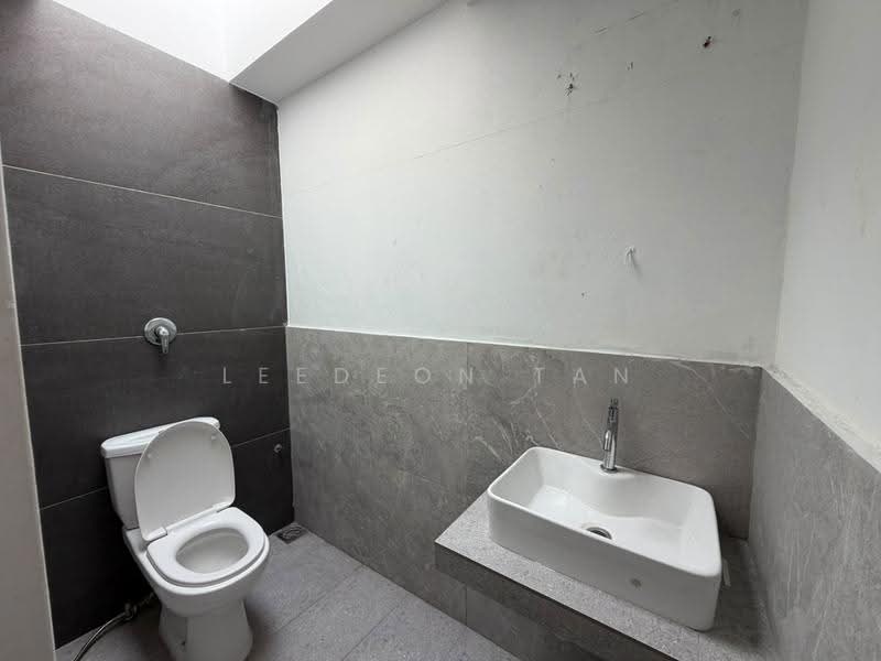 2-storey Terraced House for Rent in Seksyen 1a (Petaling Jaya) - Leedeon Tan - Bathroom - PropertyGuru.com.my
