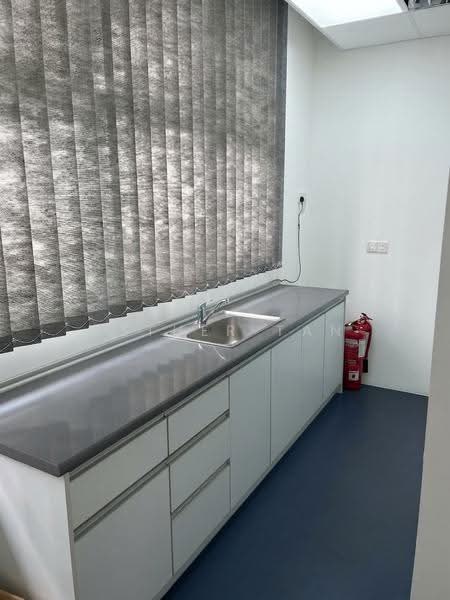 Shop / Office for Rent in Kampung Sungai Kayu Ara (Petaling Jaya) - Esther Tan - Interior - PropertyGuru.com.my