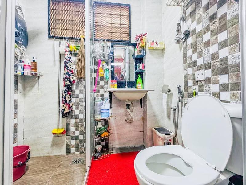 Rumah Teres 2-Tingkat untuk Dijual di Subang Jaya (Selangor) - Mohd Aizat Saiful Bahri - Bathroom - PropertyGuru.com.my