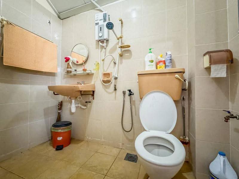 Rumah Teres 2-Tingkat untuk Dijual di Subang Jaya (Selangor) - Mohd Aizat Saiful Bahri - Bathroom - PropertyGuru.com.my