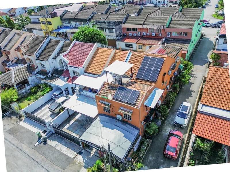 Rumah Teres 2-Tingkat untuk Dijual di Subang Jaya (Selangor) - Mohd Aizat Saiful Bahri - Exterior - PropertyGuru.com.my