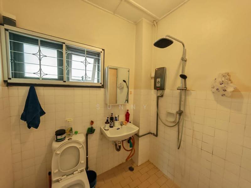 2-storey Terraced House for Sale in Taman Mayang (Petaling Jaya) - Sunny Chien - Bathroom - PropertyGuru.com.my