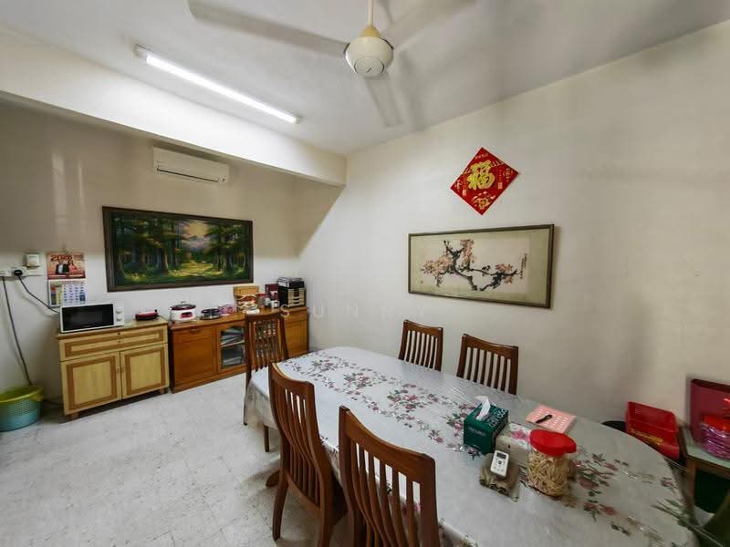 2-storey Terraced House for Sale in Taman Mayang (Petaling Jaya) - Sunny Chien - Dining Room - PropertyGuru.com.my