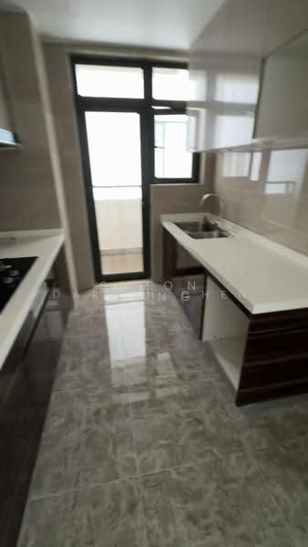 Kondominium untuk Dijual di R&F Princess Cove Phase 2-Seine Region - Simon Wang - Kitchen - PropertyGuru.com.my