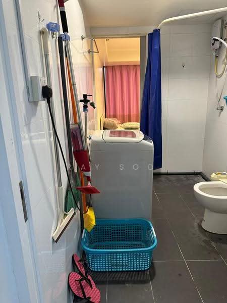 Service Residence for Rent at Halo Sunday @ Empire City - Ray Soo - Bathroom - PropertyGuru.com.my
