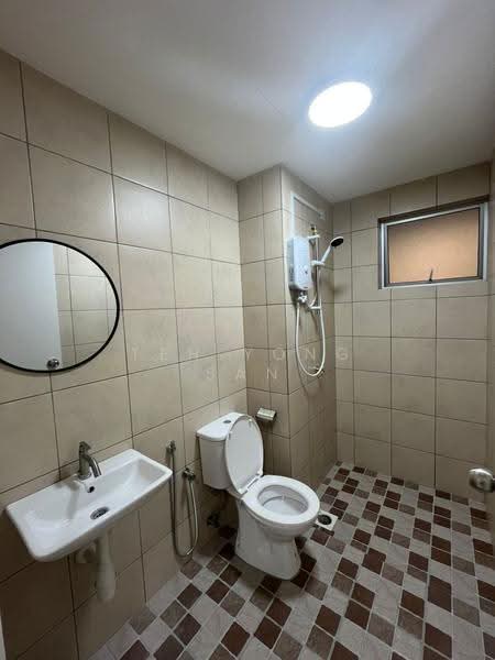 Service Residence for Rent at D'Latour - Teh Yong San - Bathroom - PropertyGuru.com.my