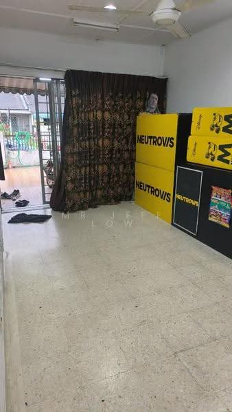 Rumah Teres 1-Tingkat untuk Dijual di Bandar Sri Damansara (Selangor) - Mr Jeff Low - Living Room - PropertyGuru.com.my