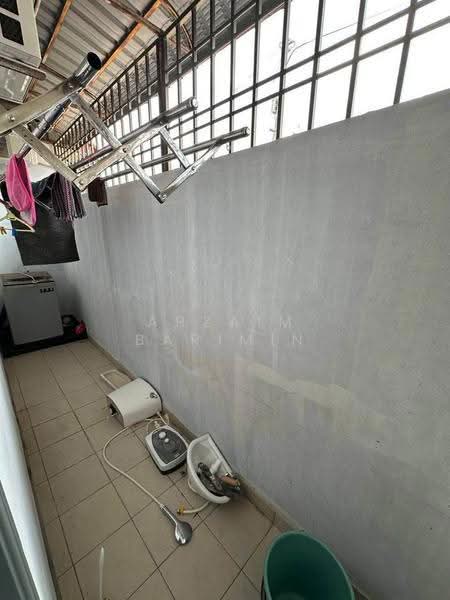 Rumah Teres 1-Tingkat untuk Dijual di Bandar Penawar (Kota Tinggi) - Arzaim Barimin - Balcony - PropertyGuru.com.my