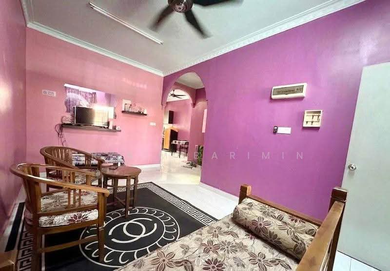 Rumah Teres 1-Tingkat untuk Dijual di Bandar Penawar (Kota Tinggi) - Arzaim Barimin - Living Room - PropertyGuru.com.my
