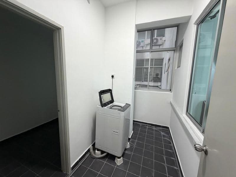 Condominium for Rent at The Golden Triangle Condominium - CK Goh - Interior - PropertyGuru.com.my
