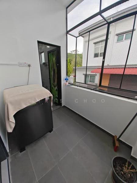 Rumah Teres 2-Tingkat untuk Dijual di Taman Kajang Perdana (Kajang) - Chris Choo - Balcony - PropertyGuru.com.my
