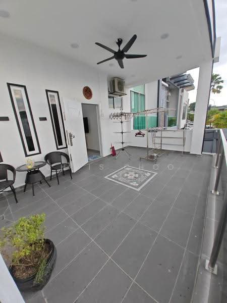 Rumah Teres 2-Tingkat untuk Dijual di Taman Kajang Perdana (Kajang) - Chris Choo - Balcony - PropertyGuru.com.my
