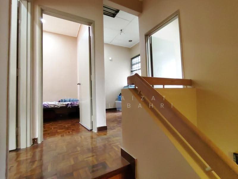 2-storey Terraced House for Sale in Putra Heights (Subang Jaya) - Mohd Aizat Saiful Bahri - Bedroom - PropertyGuru.com.my