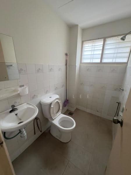 Rumah Teres 2-Tingkat untuk Disewa di Cheras (Selangor) - Bill Lee - Bathroom - PropertyGuru.com.my