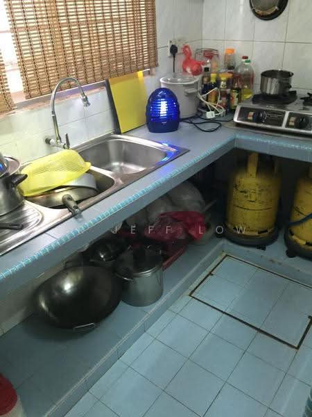 Rumah Teres 1-Tingkat untuk Dijual di Bandar Sri Damansara (Selangor) - Mr Jeff Low - Kitchen - PropertyGuru.com.my