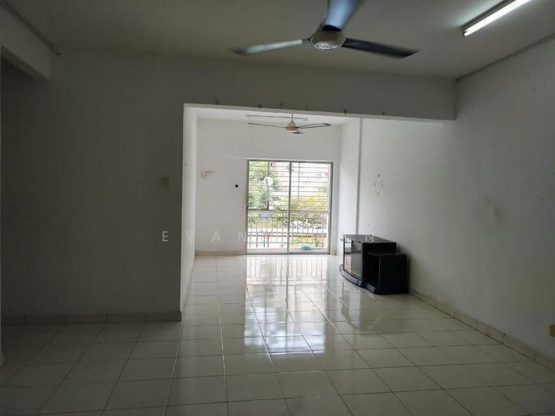 Apartment for Rent at Pelangi Heights - Evan Chan - Living Room - PropertyGuru.com.my