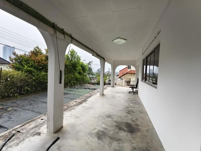 Semi-Detached House for Rent in Taman Stulang Laut (Johor Bahru) - Johnson Chong - Exterior - PropertyGuru.com.my