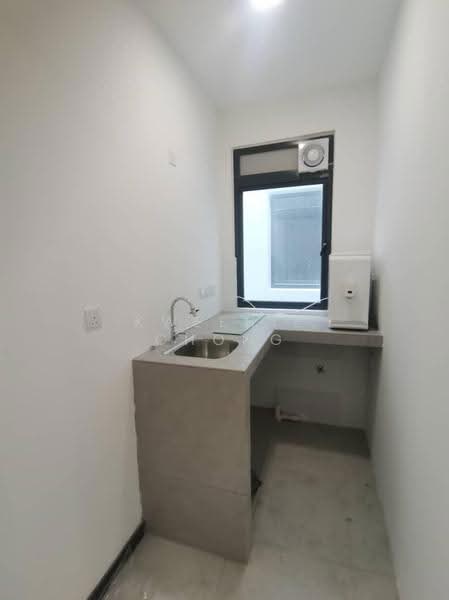 Service Residence for Sale at Neu Suites - Kweenie Chong - Kitchen - PropertyGuru.com.my