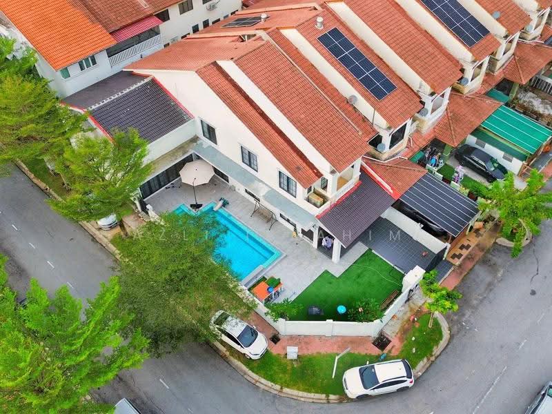 2-storey Terraced House for Sale in Bandar Nusaputra (Puchong) - Azli Ibrahim - Exterior - PropertyGuru.com.my