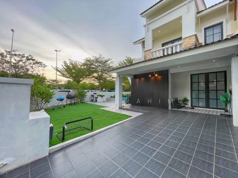 2-storey Terraced House for Sale in Bandar Nusaputra (Puchong) - Azli Ibrahim - Exterior - PropertyGuru.com.my