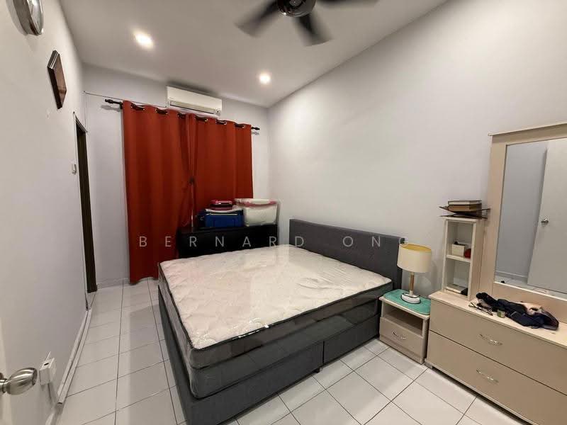 2-storey Terraced House for Sale in Kota Emerald (Rawang) - Bernard Ong - Bedroom - PropertyGuru.com.my