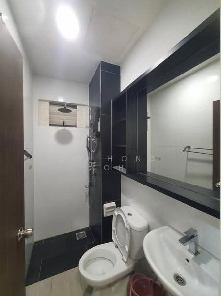Kediaman Servis untuk Disewa di Seasons Garden Residences - Zhi Hong Loh - Bathroom - PropertyGuru.com.my