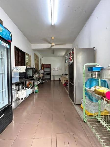 2-storey Terraced House for Sale in Johor Bahru (Johor) - Joanne Yong - Kitchen - PropertyGuru.com.my