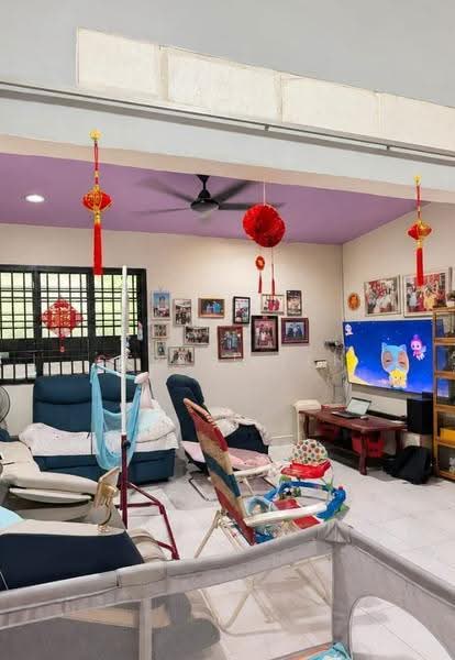 Rumah Teres 1-Tingkat untuk Dijual di Kelapa Sawit (Kulai) - Serene Teh - Living Room - PropertyGuru.com.my