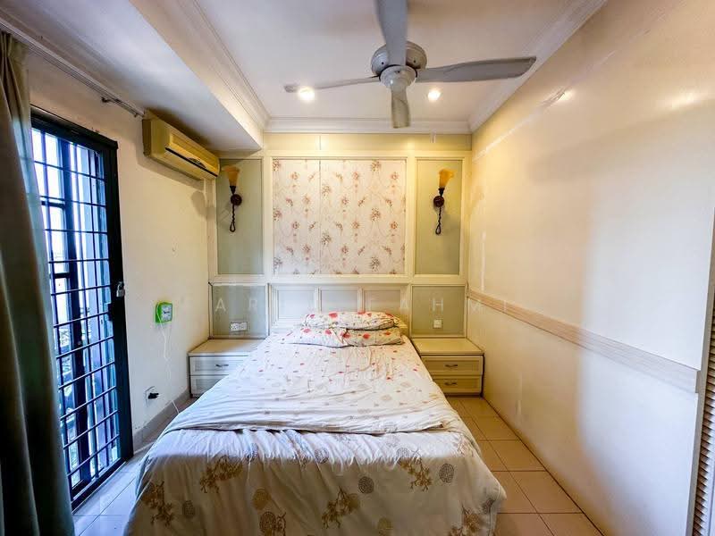 Condominium for Sale at Evergreen Park Acorn & Hazel - Farid Fahmi - Bedroom - PropertyGuru.com.my
