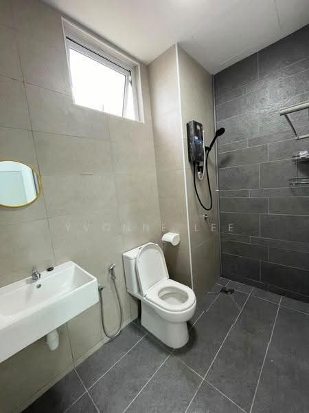 Kondominium untuk Disewa di The Paradigm Suites - Yvonne Lee - Bathroom - PropertyGuru.com.my