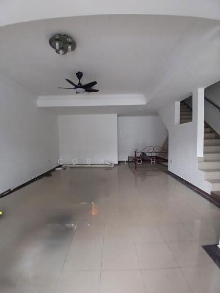 Rumah Teres 2-Tingkat untuk Dijual di Bandar Baru Permas Jaya (Permas Jaya) - Cora Loh - Living Room - PropertyGuru.com.my