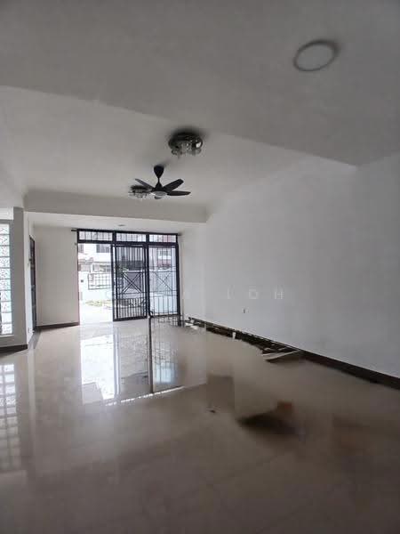 Rumah Teres 2-Tingkat untuk Dijual di Bandar Baru Permas Jaya (Permas Jaya) - Cora Loh - Living Room - PropertyGuru.com.my