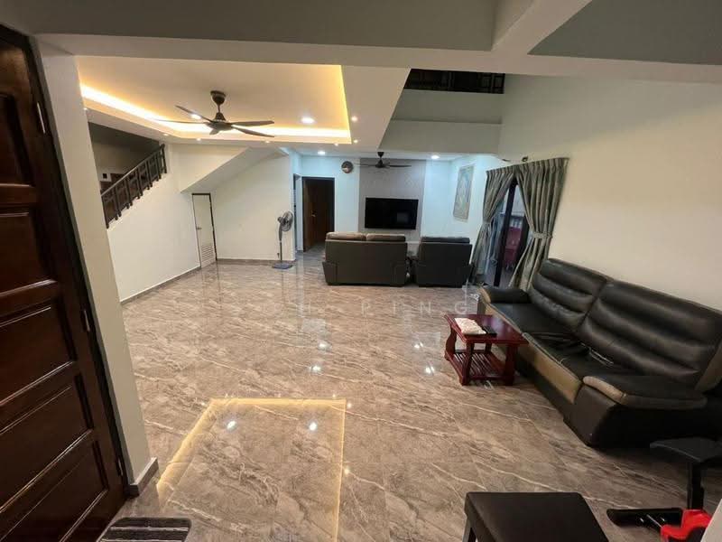 Rumah Teres 2-Tingkat untuk Dijual di Usj 9 (Subang Jaya) - Soh Ping - Living Room - PropertyGuru.com.my