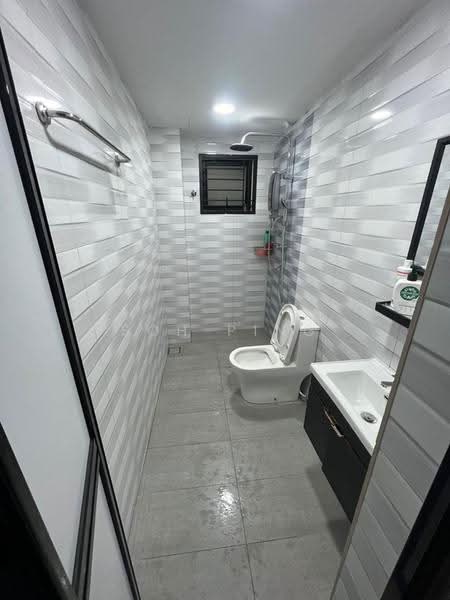 Rumah Teres 2-Tingkat untuk Dijual di Usj 9 (Subang Jaya) - Soh Ping - Bathroom - PropertyGuru.com.my