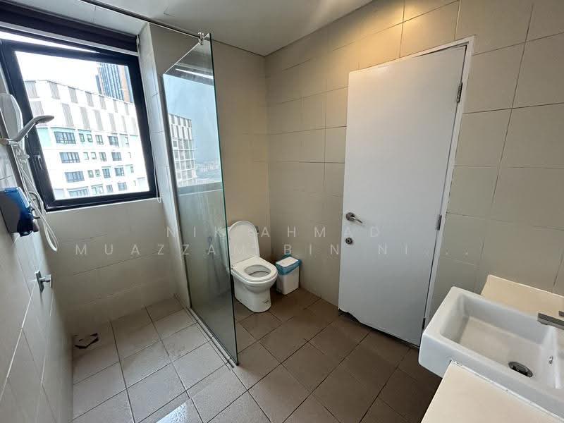 Kediaman Servis untuk Disewa di Parisien Tower - Nik Ahmad Muazzam Bin Nik Mazlan - Bathroom - PropertyGuru.com.my