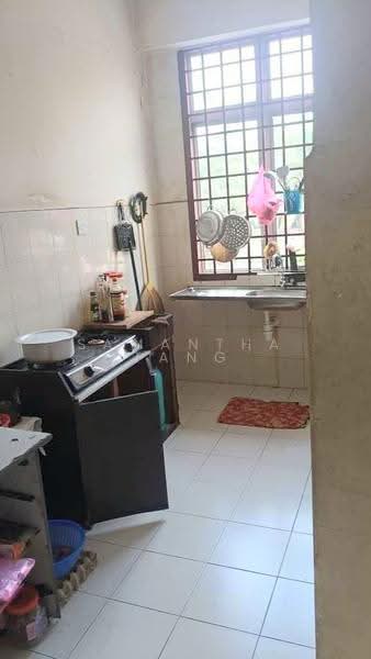 Rumah Flat untuk Disewa di Pulai Jaya - Samantha Tang - Kitchen - PropertyGuru.com.my