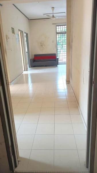 Rumah Flat untuk Disewa di Pulai Jaya - Samantha Tang - Living Room - PropertyGuru.com.my