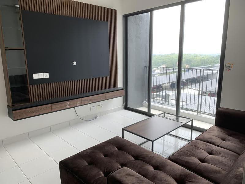 Kediaman Servis untuk Disewa di E'Island Lake Haven - Zeckry Saw - Living Room - PropertyGuru.com.my