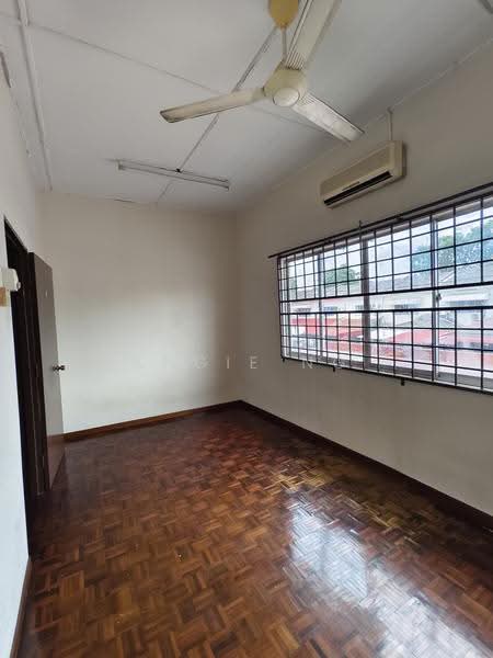 Rumah Teres 2-Tingkat untuk Dijual di Taman Datuk Thamby Chik Karim (Batu Berendam) - Angie Ng - Interior - PropertyGuru.com.my