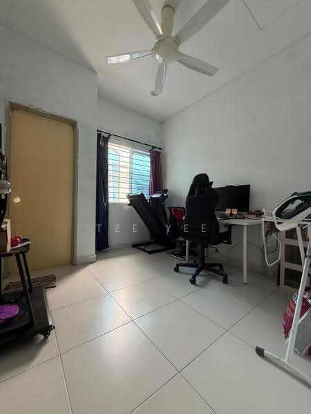 Rumah Teres 2-Tingkat untuk Dijual di Taman Pelangi Semenyih 2 (Semenyih) - TZE YEE - Study - PropertyGuru.com.my