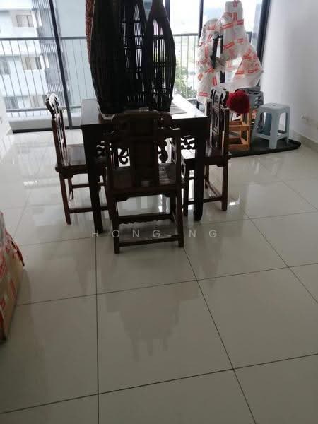 Kediaman Servis untuk Dijual di Setia City Residences - Hong Ng - Dining Room - PropertyGuru.com.my