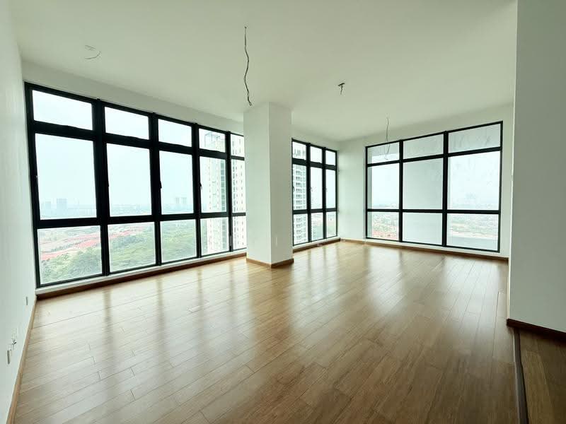 Pangsapuri untuk Dijual di Molek Pine 4 - Zhiyi Lee - Living - PropertyGuru.com.my