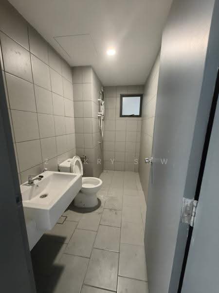 Service Residence for Rent at E'Island Lake Haven - Zeckry Saw - Bathroom - PropertyGuru.com.my