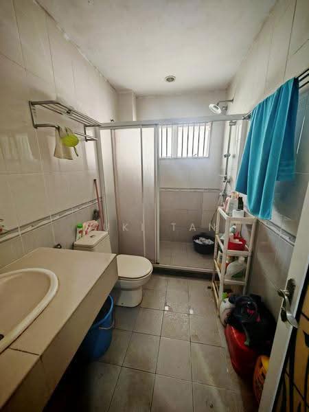 Rumah Teres 2-Tingkat untuk Dijual di Taman Megah Kepong (Kepong) - Suki Tan - Bathroom - PropertyGuru.com.my