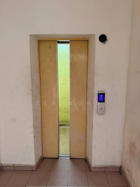 Kondominium untuk Dijual di Skudai Villa - Zen Wong - Corridor - PropertyGuru.com.my